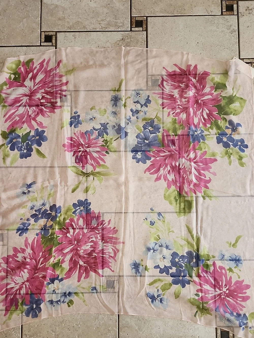 NWT Echo Pink Floral Watercolor Print Lightweight Silk Sheer Scarf - Picture 6 of 12